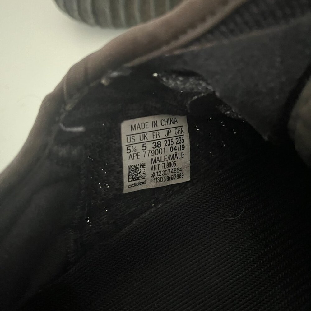 Yeezy 360 sneakers - Picture 5 of 6